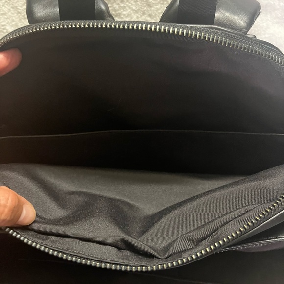 Coach West Backpack In Signature Canvas - Picture 6 of 7